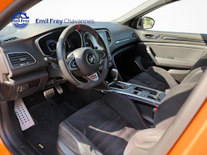 https://vehicle.imgix.net/4381252/941a94f0-1117-4318-9d8f-3720ba646ab6.jpg