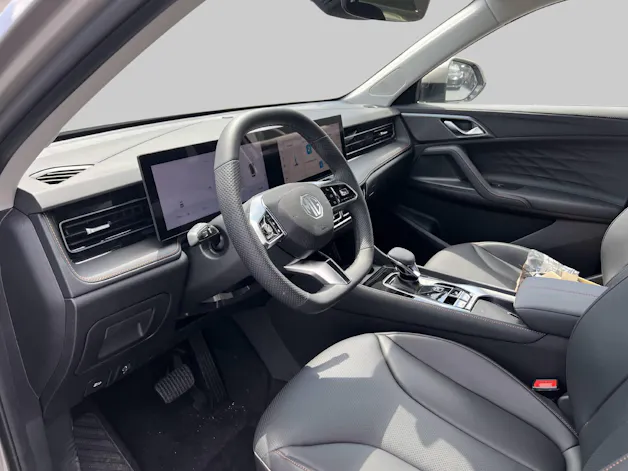 MG HS 1.5 Hybrid Luxury