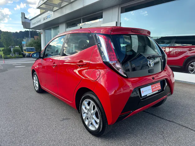 Toyota Aygo 1.2 VVT-i x-play