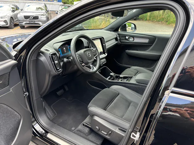 Volvo XC40 2.0 B4 MH Plus Dark AWD