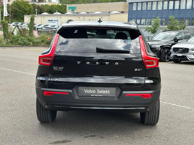 Volvo XC40 2.0 B4 MH Plus Dark AWD
