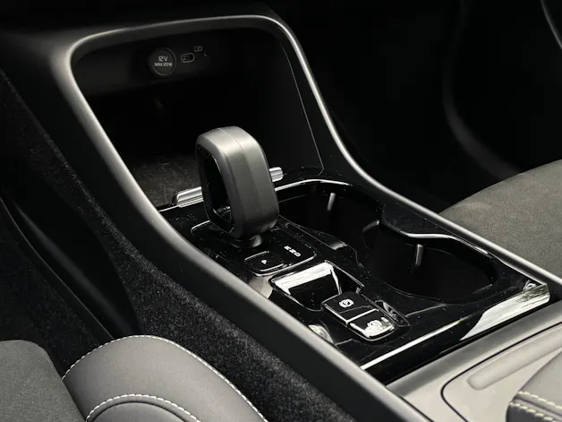 Volvo XC40 2.0 B4 MH Plus Dark AWD