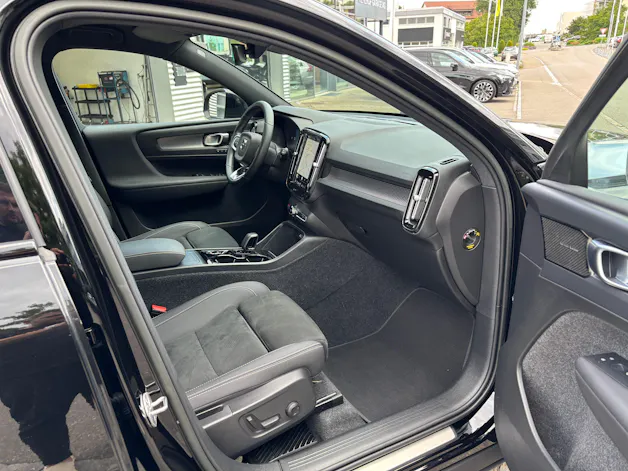 Volvo XC40 2.0 B4 MH Plus Dark AWD