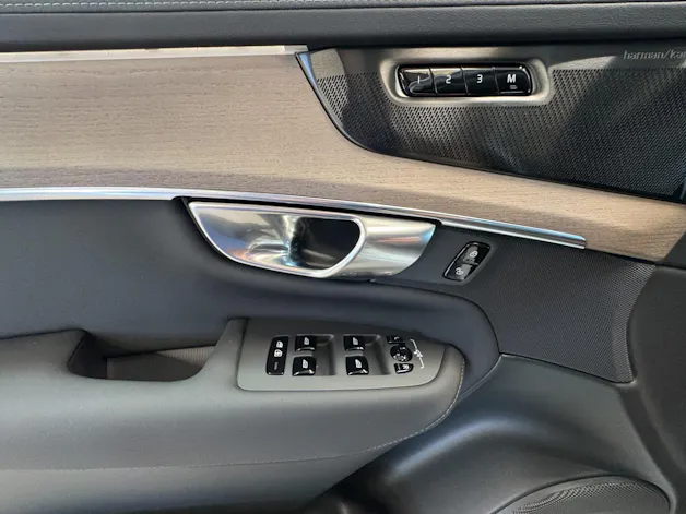 VOLVO XC90 2.0 T8 TE Plus Dark eAWD