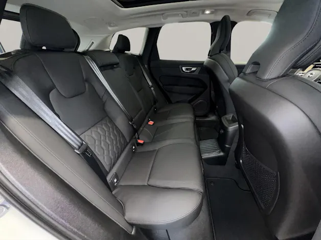 VOLVO XC60 2.0 T6 TE Plus Dark eAWD