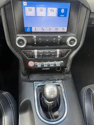 Ford Mustang Fastback 5.0 V8 GT *HANDSCHALTER* ORGINAL US CAR*PREMIUM AUSSTATTUNG*