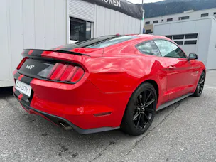 Ford Mustang Fastback 5.0 V8 GT *HANDSCHALTER* ORGINAL US CAR*PREMIUM AUSSTATTUNG*