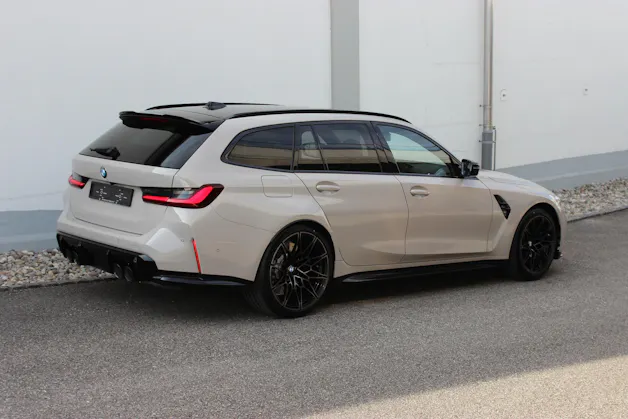 BMW M3 Touring xDrive Competition Individual dune grey *1.9%-LEASINGAKTION*