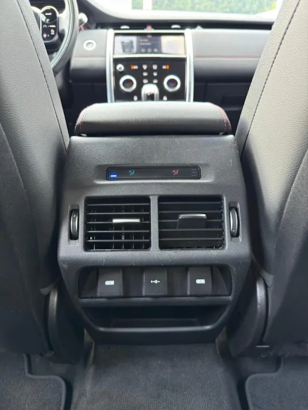 Land Rover Discovery Sport R Dyn P200 2.0 Si4 MHEV AT9 *BLACK*PANORMA*7 PLÄTZER*