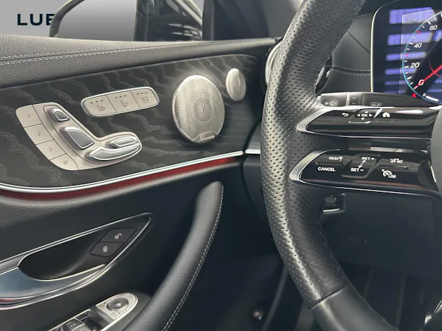 Mercedes-Benz E 200 Cabriolet 4Matic AMG Line 9G-Tronic