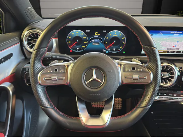 Mercedes-Benz A 200 AMG Line 8G 4M