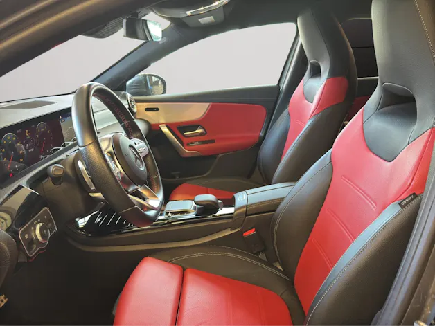 Mercedes-Benz A 200 AMG Line 8G 4M