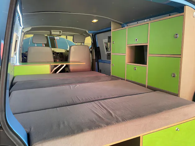 VW T5 Kasten Camperumbau