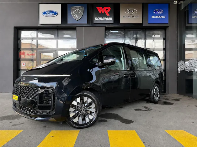 Hyundai Staria Premium 2.2 CRDi Vertex 4WD A