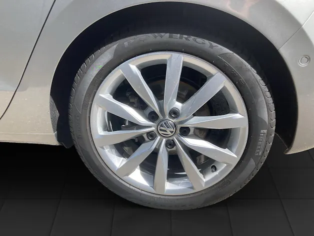 VW Golf Sportsvan 1.4 TSI Highline DSG