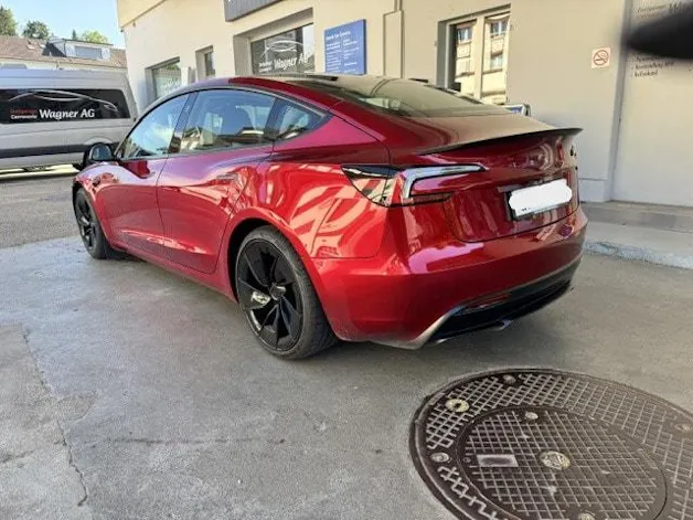 Tesla Model 3 Performance D