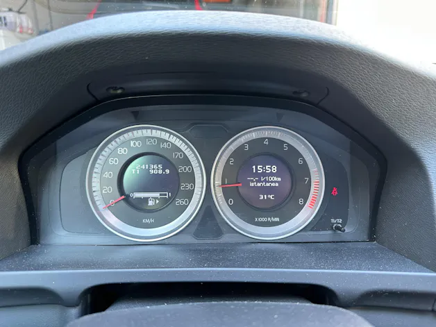 Volvo V60 2.0T Momentum
