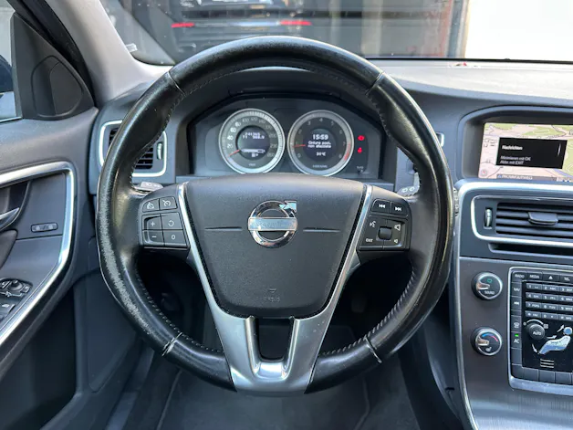 Volvo V60 2.0T Momentum