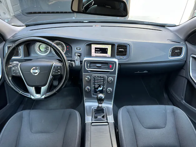 Volvo V60 2.0T Momentum