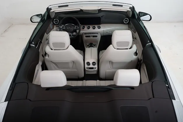 Mercedes-Benz E 200 Cabriolet AMG Line 4 Matic 9G-Tronic
