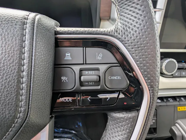 Toyota SEQUOIA Capstone Hybrid 4WD