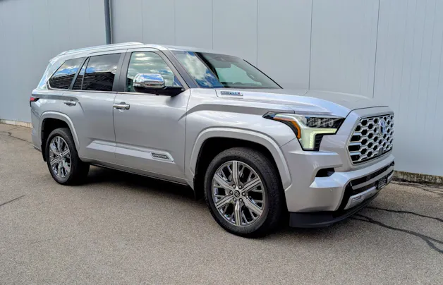 Toyota SEQUOIA Capstone Hybrid 4WD
