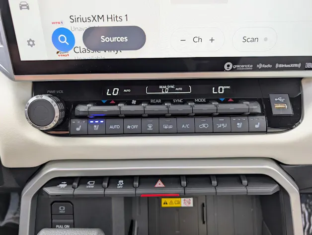 Toyota SEQUOIA Capstone Hybrid 4WD