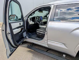 Toyota SEQUOIA Capstone Hybrid 4WD