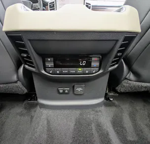 Toyota SEQUOIA Capstone Hybrid 4WD