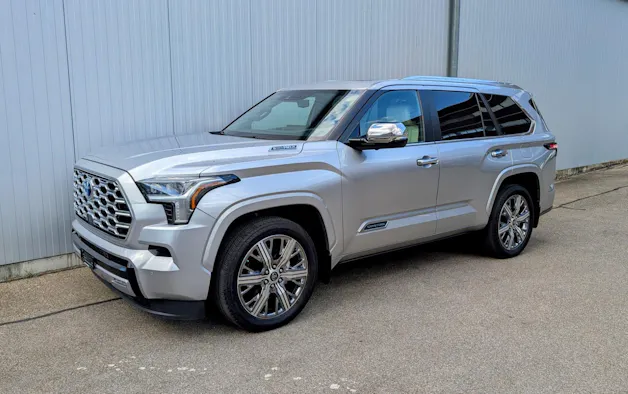 Toyota SEQUOIA Capstone Hybrid 4WD