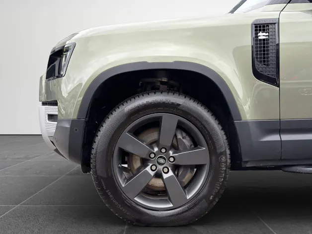 Land Rover Defender 110 3.0 D I6 250 Hardtop SE