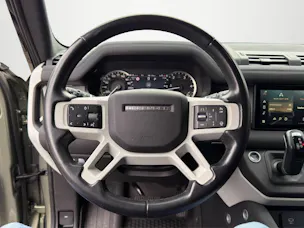 Land Rover Defender 110 3.0 D I6 250 Hardtop SE