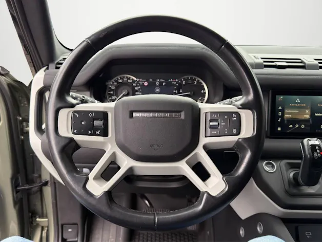 Land Rover Defender 110 3.0 D I6 250 Hardtop SE