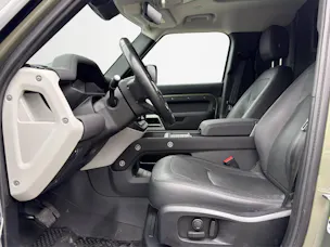 Land Rover Defender 110 3.0 D I6 250 Hardtop SE