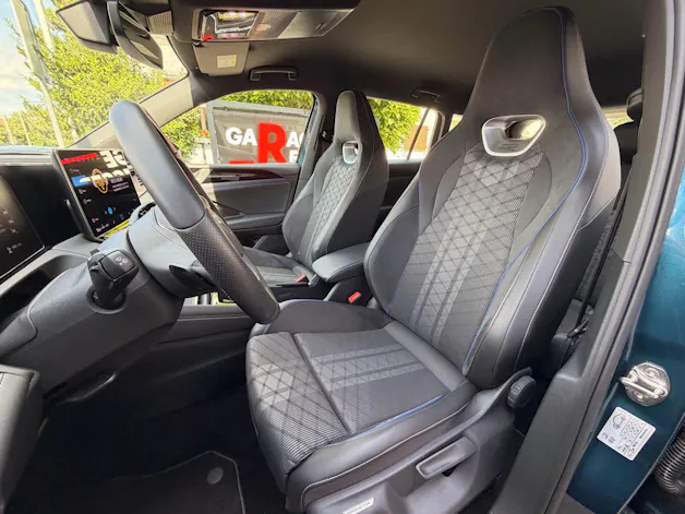 VW Tiguan 2.0 TSI 265 PS 4MOTION R-LINE *** ANHÄNGEKUPPLUNG & 360 GRAD KAMERA ***
