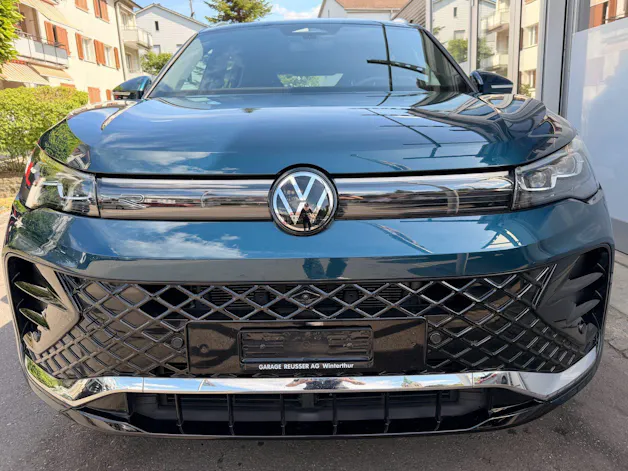 VW Tiguan 2.0 TSI 265 PS 4MOTION R-LINE *** ANHÄNGEKUPPLUNG & 360 GRAD KAMERA ***
