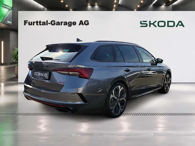 SKODA Octavia Combi 2.0 TSI DSG RS 30 Years Edition