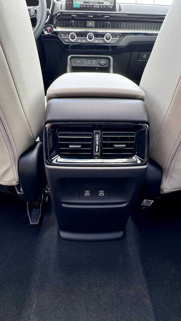 Honda HONDA CR-V 2.0 i-MMD Plug-in Hybrid PHEV Advance Tech 2WD Modell 2027 1.9% Leasing Aktion unschlagbar mit 8 Jahren Garantie