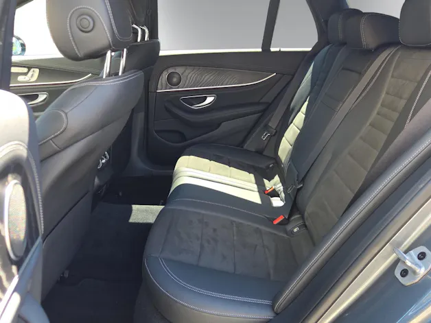 Mercedes-Benz E 220 d Swiss Star AMG Line 4Matic 9G-Tronic