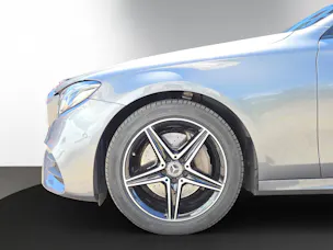 Mercedes-Benz E 220 d Swiss Star AMG Line 4Matic 9G-Tronic