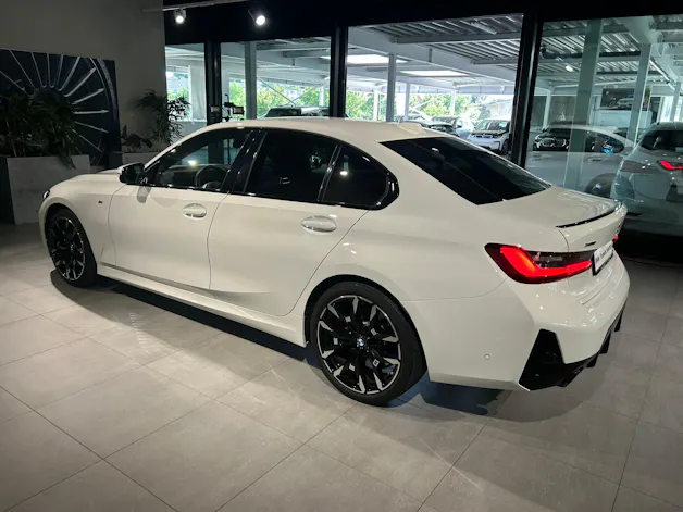 BMW 320d xDrive 48V Steptronic M Sport Pro