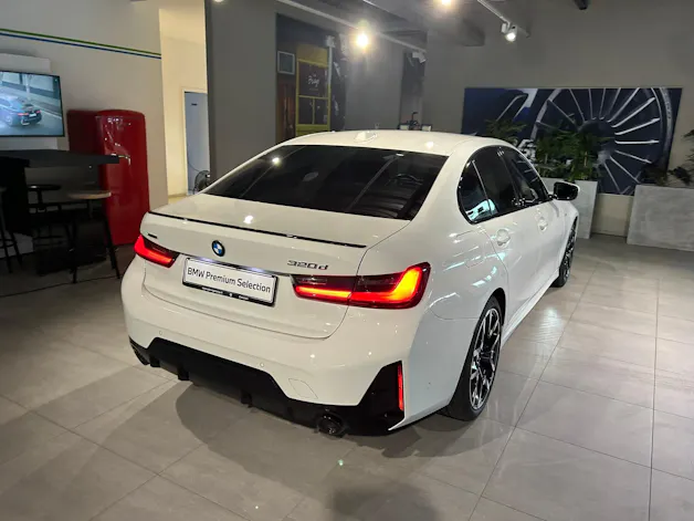 BMW 320d xDrive 48V Steptronic M Sport Pro