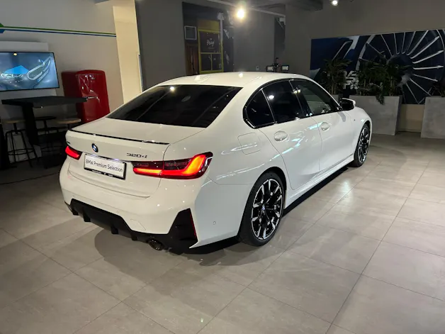 BMW 320d xDrive 48V Steptronic M Sport Pro