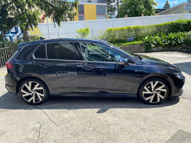 VW Golf 1.5 eTSI mHEV ACT R-Line 75 Edition DSG
