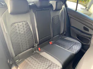 VW Golf 1.5 eTSI mHEV ACT R-Line 75 Edition DSG