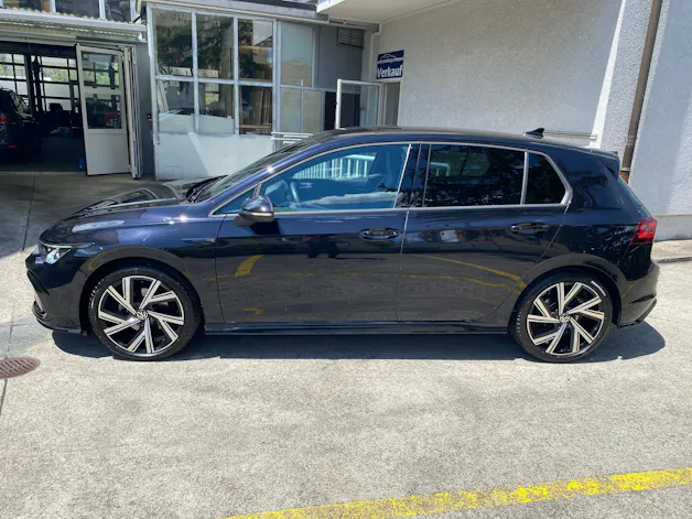 VW Golf 1.5 eTSI mHEV ACT R-Line 75 Edition DSG
