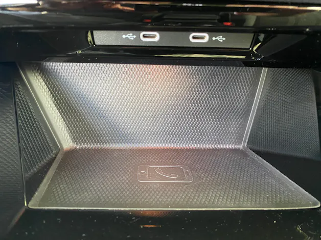 VW Golf 1.5 eTSI mHEV ACT R-Line 75 Edition DSG