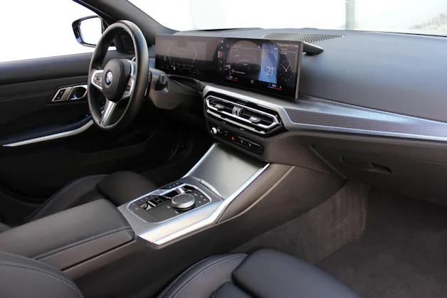 BMW 330d xDrive 48V Touring M Sport *ANHÄNGERKUPPLUNG*