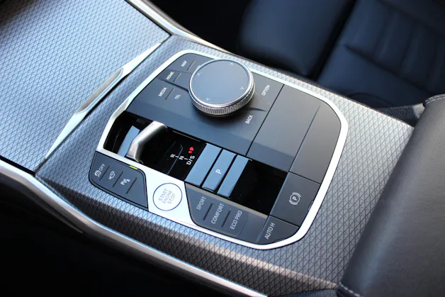 BMW 330d xDrive 48V Touring M Sport *ANHÄNGERKUPPLUNG*