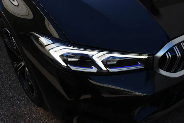 BMW 330d xDrive 48V Touring M Sport *ANHÄNGERKUPPLUNG*